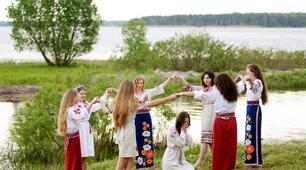 Сценарій свята  "Весну закликаємо, радо зустрічаємо"