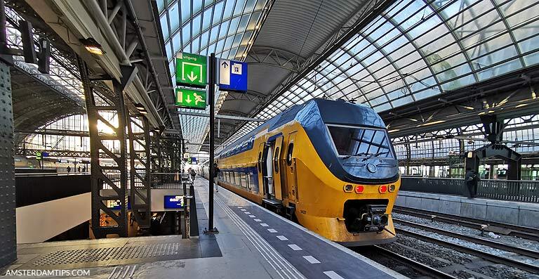 Train Stations in Amsterdam - Centraal Station, Amstel, Zuid, Sloterdijk etc