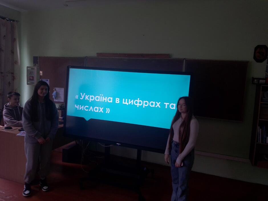 0600dvo9-d824-940x705.jpg