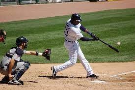 Batting (baseball) - Wikipedia