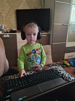 0600jvst-4812-266x354.jpg