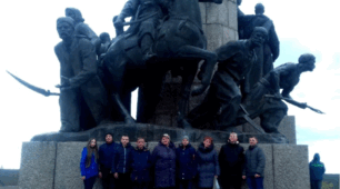 Презентація проєкту " Світ навколо нас ". Екскурсія до міста Чигирин.
