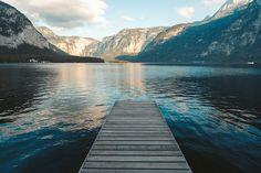 Jetée Au Bord D'un Lac à Hallstatt, Autr... | Free Photo #Freepik #freephoto #paysage-lac #paysage-nature #paysage #lac