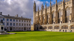 Cambridge University.( Listening Comprehension. )