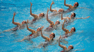 Презентація "Synchronized swimming" (Англійська мова, 7 клас)