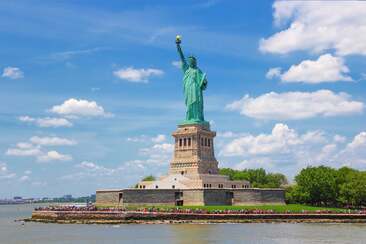Statue of Liberty in New York - An International Symbol of Freedom – Go Guides