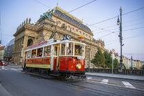 The Historical Tram Cars on Line 42 - Prague.eu