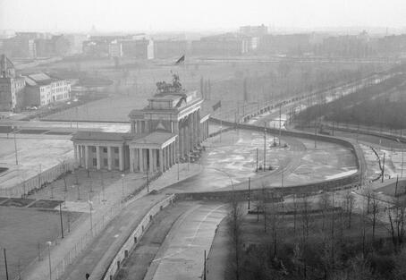 Падіння Берлінської стіни. Фото, відео, спогади очевидців | Артефакт