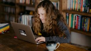 Презентація "Роль домашніх завдань у формуванні в учнів  інтересу  до навчання"