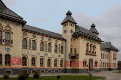 06014uyg-6556-244x163.jpg