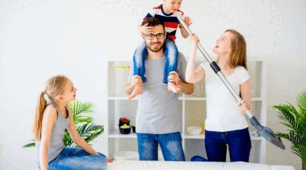 Презентація: " My family and Friends " (your household chores)