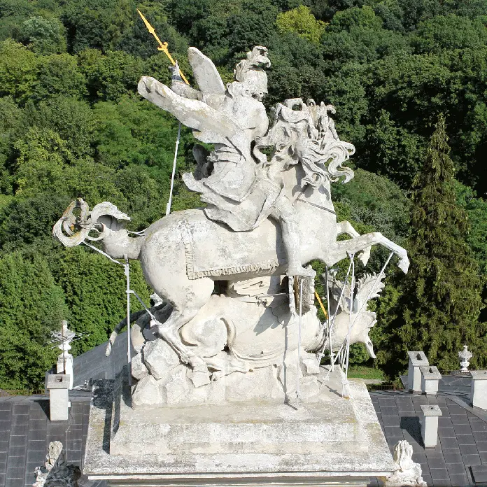 0601h7gm-829f-696x696.webp