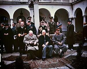 300px-Yalta_Conference_1945_Churchill%2C_Stalin%2C_Roosevelt.jpg
