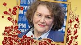 Ліна Костенко.  «Крила». Ідея глибокого духовного наповнення людини – її «крилатості», що проявляється індивідуально.