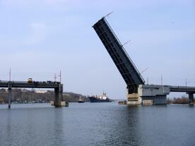 0601uir9-3393-276x207.jpg