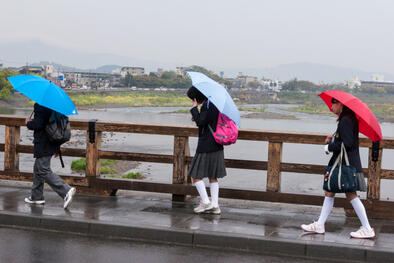 0601y0j2-6b18-394x263.jpg