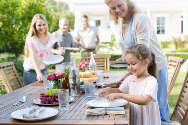 24,000+ Setting The Table Stock Photos, Pictures & Royalty-Free Images - iStock | Kid setting the table, Family setting the table, Woman setting the table