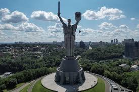 In pictures: Soviet emblem cut off Ukraine's Motherland Monument - August 1, 2023 | Reuters