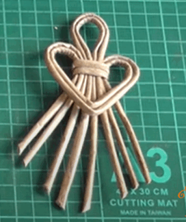 0602j542-4052-272x324.png