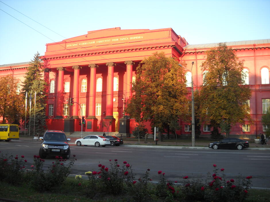 0602kylj-9813-940x705.jpg