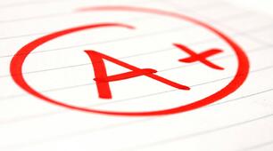 GRAMMAR TEST (Оберіть правильну форму дієслова)