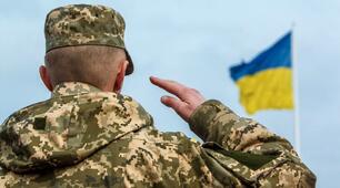 ГР4. В.Симоненко "Лебеді материнства", О.Ірванець "З міста, що ракетами розтрощене" , Н.Мельниченко "Каміння" 