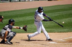 060322mz-bc62-295x195.jpg
