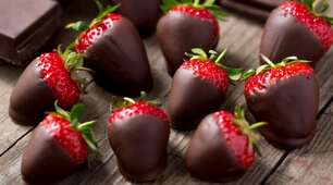 День “Все у шоколаді” (Chocolate Covered Anything Day) відзначається 16 грудня