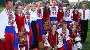Розробка уроку з образотворчого митецтва у 6 класі на тему: "Український народний одяг"