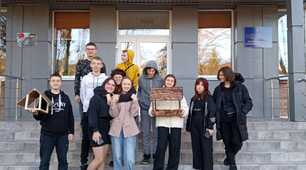 Біологічний батл "Природа - це казка, яку треба читати серцем.  Зимуючі птахи"