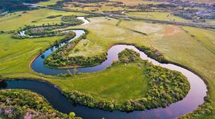 Поверхневі води України.